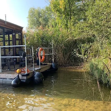 Botel Huisbootje Waar Je Ook Mee Mag Varen
